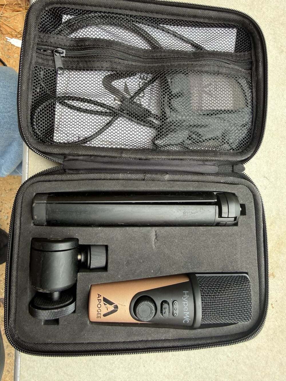 Apogee HypeMiC USB Cardioid Condenser Microphone with Case and Accessories